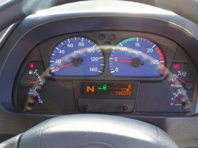 UD クオン QKG-GK6XAB(2WD)の写真49