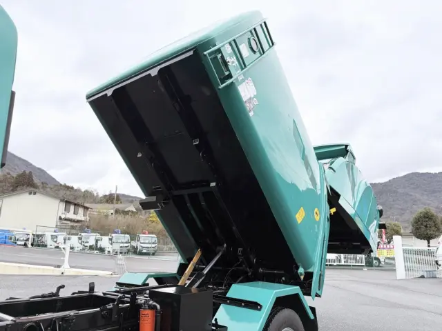 いすゞ エルフ TPG-NMR85N(2WD)の写真22