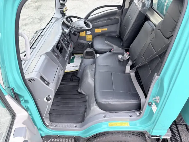 いすゞ エルフ TPG-NMR85N(2WD)の写真36