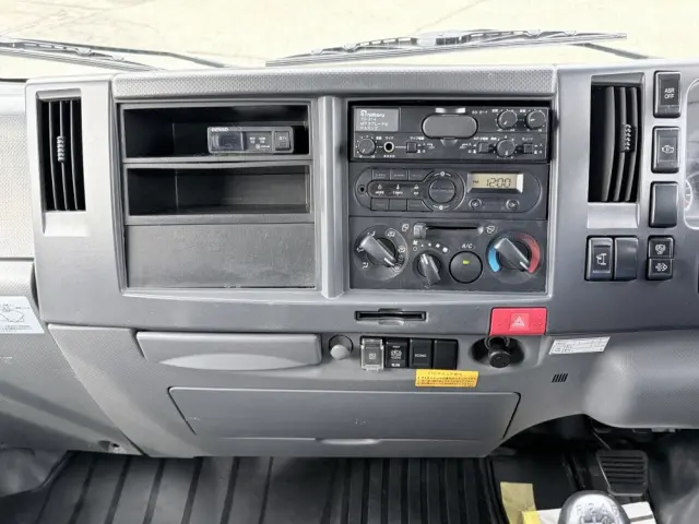 いすゞ エルフ TPG-NMR85N(2WD)の写真40