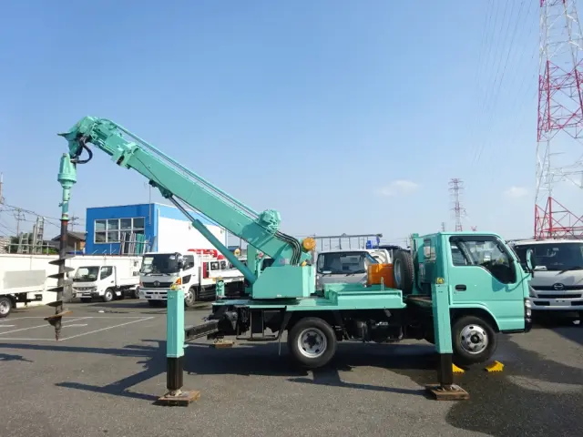 いすゞ エルフ PB-NKR81N(2WD)の写真7