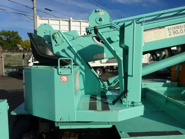 いすゞ エルフ PB-NKR81N(2WD)の写真11