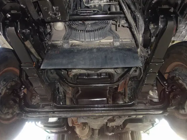 いすゞ エルフ PB-NKR81N(2WD)の写真31