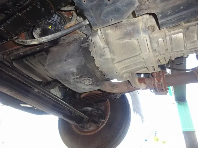 いすゞ エルフ PB-NKR81N(2WD)の写真34