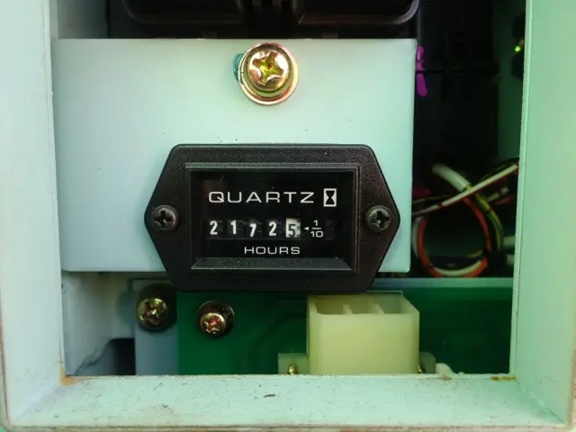 いすゞ エルフ PB-NKR81N(2WD)の写真46