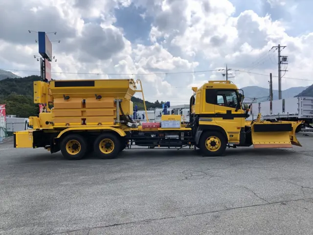 UD クオン ADG-CW4YL(6x4)の写真8