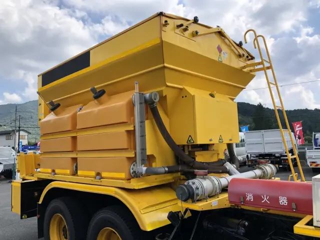 UD クオン ADG-CW4YL(6x4)の写真21