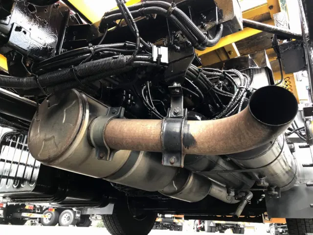 UD クオン ADG-CW4YL(6x4)の写真37