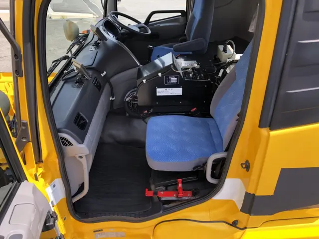 UD クオン ADG-CW4YL(6x4)の写真38