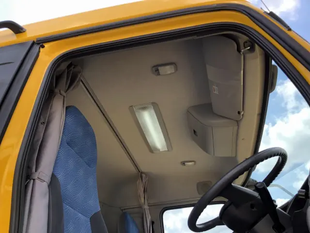 UD クオン ADG-CW4YL(6x4)の写真45