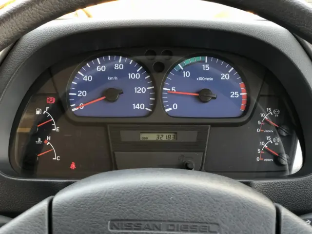 UD クオン ADG-CW4YL(6x4)の写真50