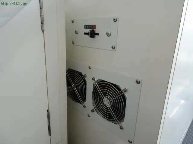 トヨタ ハイエース CBF-TRH221K(2WD)の写真26