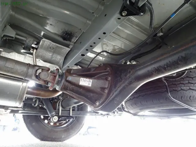 トヨタ ハイエース CBF-TRH221K(2WD)の写真36