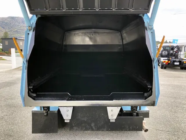 三菱 キャンター TKG-FEB90(2WD)の写真8