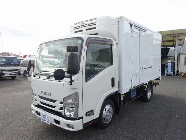 いすゞ エルフ TRG-NMR85N(2WD)の写真1