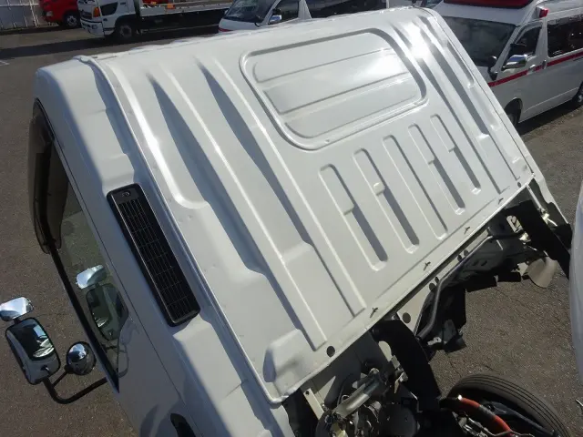 いすゞ エルフ TRG-NMR85N(2WD)の写真23