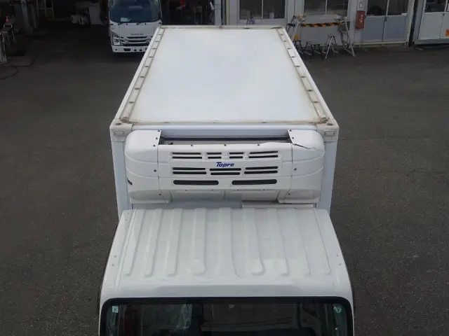 いすゞ エルフ TRG-NMR85N(2WD)の写真25