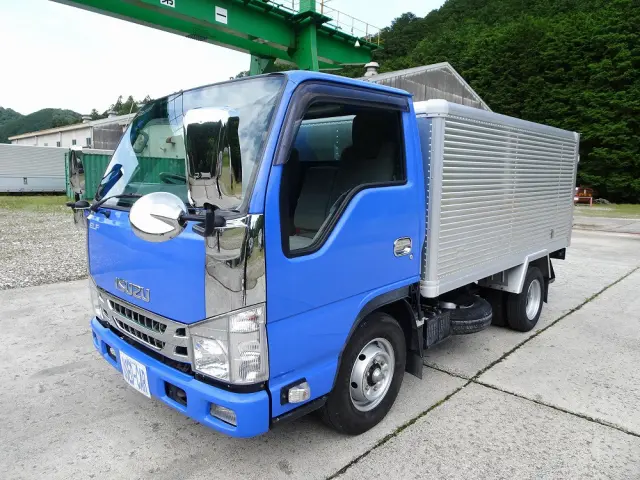 いすゞ エルフ TKG-NJR85AN(2WD)の写真1
