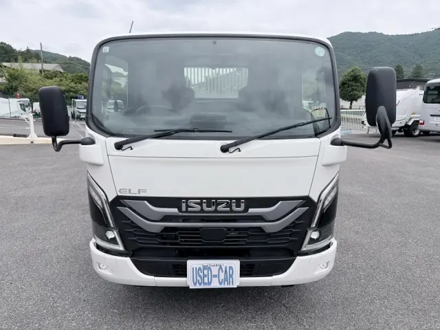 いすゞ エルフ 2RG-NKR88AT(2WD)の写真8