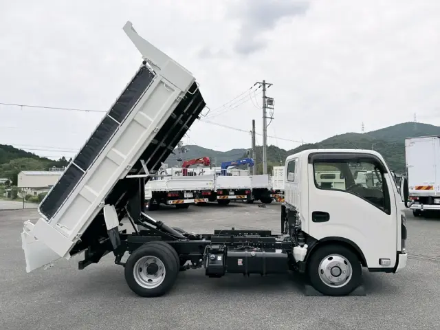 いすゞ エルフ 2RG-NKR88AT(2WD)の写真11