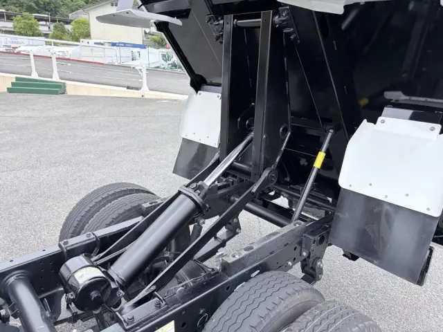 いすゞ エルフ 2RG-NKR88AT(2WD)の写真22