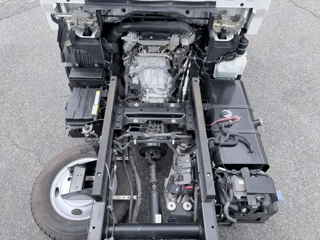 いすゞ エルフ 2RG-NKR88AT(2WD)の写真23
