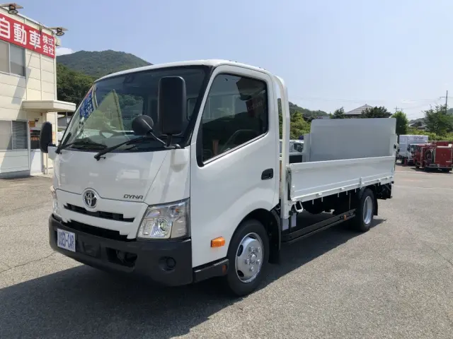 トヨタ ダイナ 2RG-XZU710(2WD)の写真1