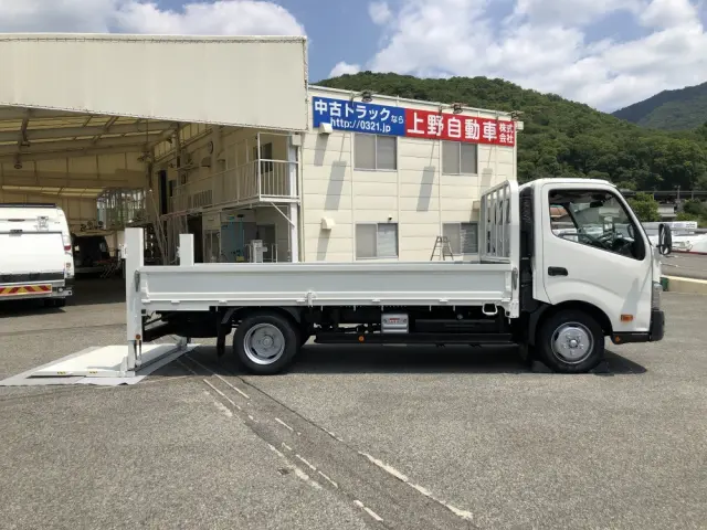 トヨタ ダイナ 2RG-XZU710(2WD)の写真7