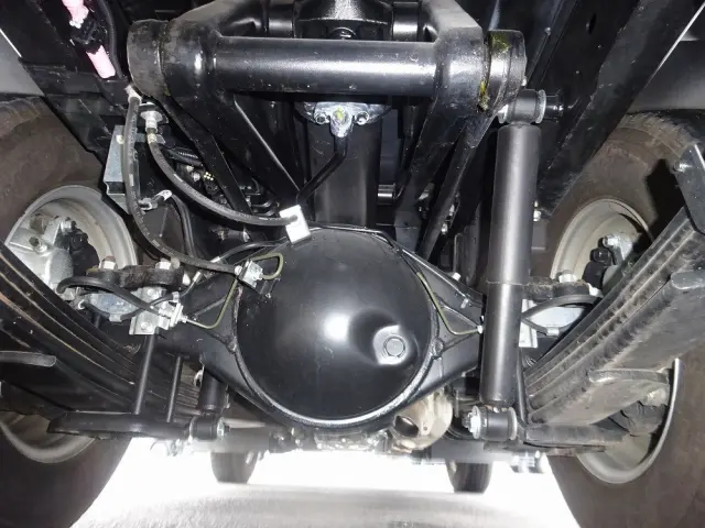 いすゞ エルフ 2RG-NKR88AM(2WD)の写真9