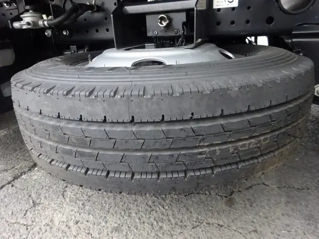 いすゞ エルフ 2RG-NKR88AM(2WD)の写真31