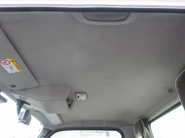 いすゞ エルフ 2RG-NKR88AM(2WD)の写真42