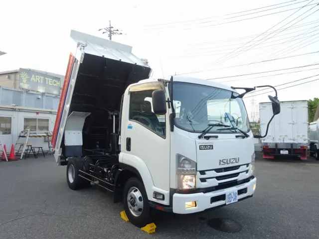 いすゞ フォワード 2PG-FRR90S1(2WD)の写真6