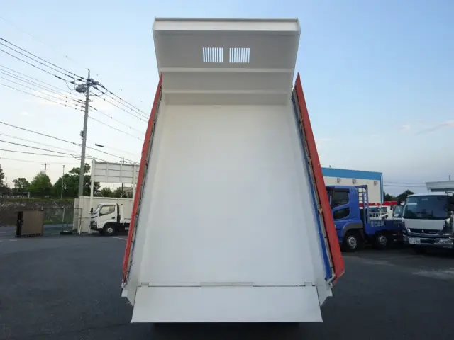 いすゞ フォワード 2PG-FRR90S1(2WD)の写真8