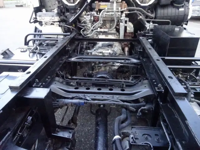 いすゞ フォワード 2PG-FRR90S1(2WD)の写真27