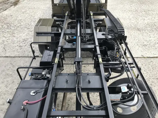 いすゞ エルフ 2RG-NPR88AM(2WD)の写真23