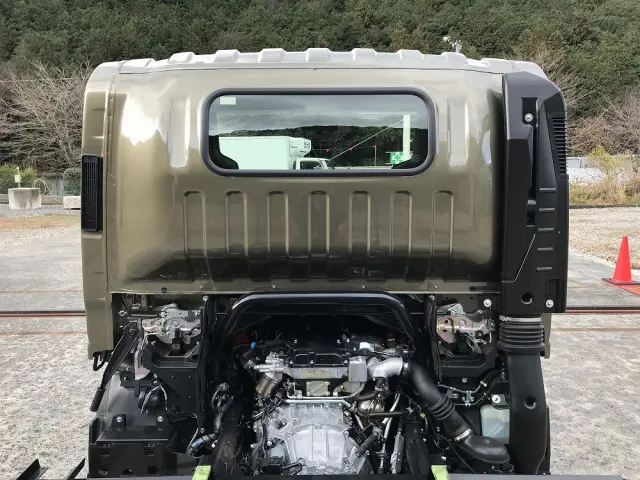 いすゞ エルフ 2RG-NPR88AM(2WD)の写真30