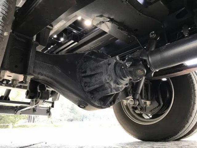 いすゞ エルフ 2RG-NPR88AM(2WD)の写真32