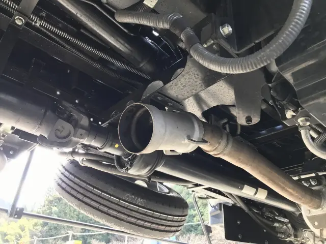 いすゞ エルフ 2RG-NPR88AM(2WD)の写真33