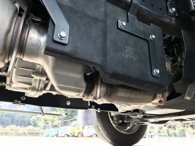 いすゞ エルフ 2RG-NPR88AM(2WD)の写真34