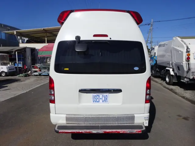 トヨタ ハイエース CBF-TRH221S(2WD)の写真3