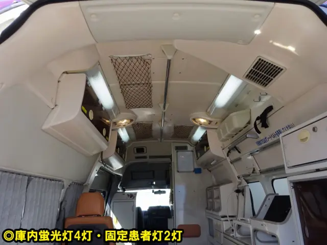 トヨタ ハイエース CBF-TRH221S(2WD)の写真13