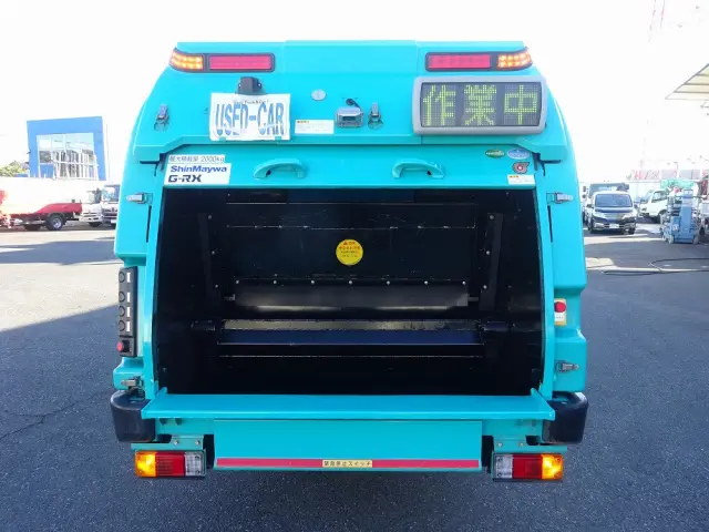 いすゞ エルフ TPG-NMR85AN(2WD)の写真8