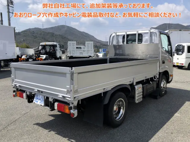 トヨタ ダイナ 2RG-XZU605(2WD)の写真2
