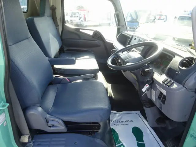 三菱 キャンター TKG-FEB90(2WD)の写真4