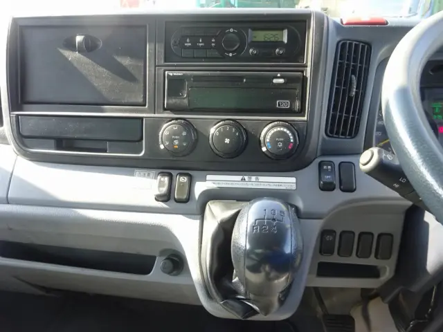 三菱 キャンター TKG-FEB90(2WD)の写真39