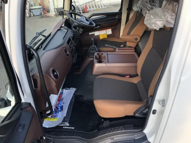 日野 レンジャー 2KG-FD2ABA(2WD)の写真34