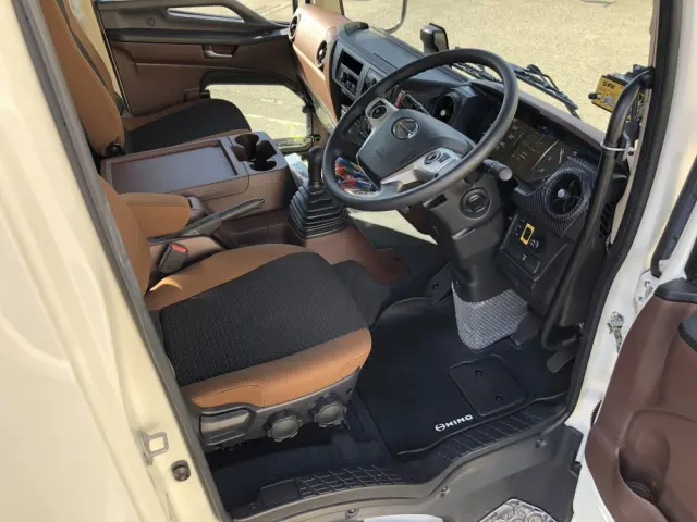 日野 レンジャー 2KG-FD2ABA(2WD)の写真4