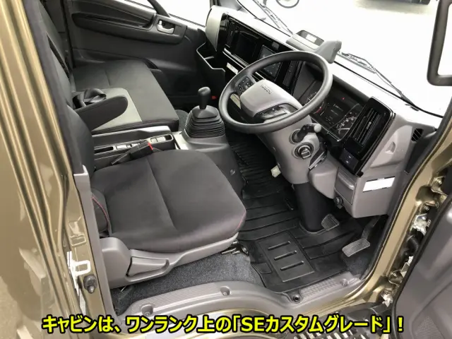 いすゞ エルフ 2RG-NPR88AM(2WD)の写真4