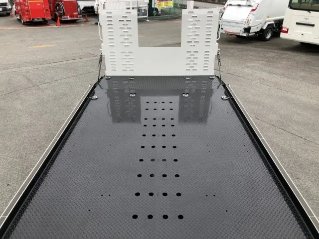 いすゞ エルフ 2RG-NPR88AM(2WD)の写真15