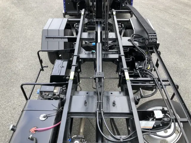 いすゞ エルフ 2RG-NPR88AM(2WD)の写真22